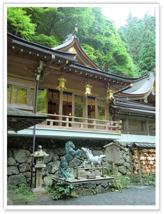 貴船神社
