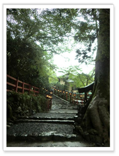 貴船神社